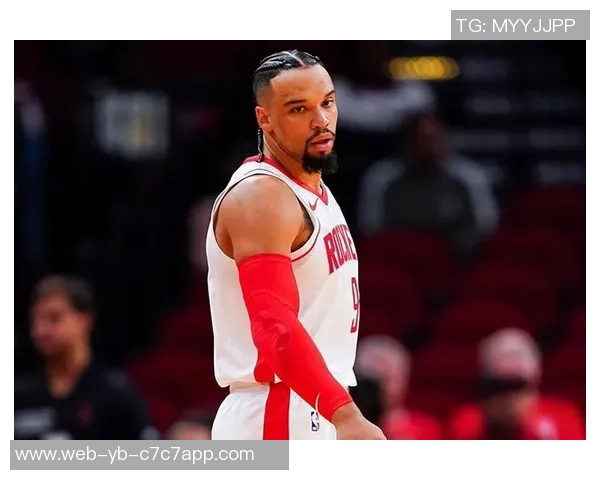 狄龙在比赛中表现出色半场10投7中砍下19分三分球命中率高达50